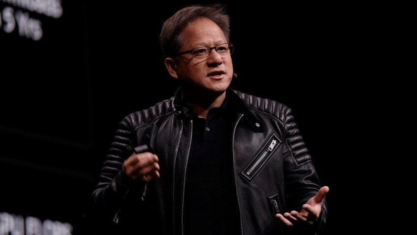    Глава NVIDIA Дженсен Хуанг уверен, что переход на карты с трассировкой лучей неизбежен